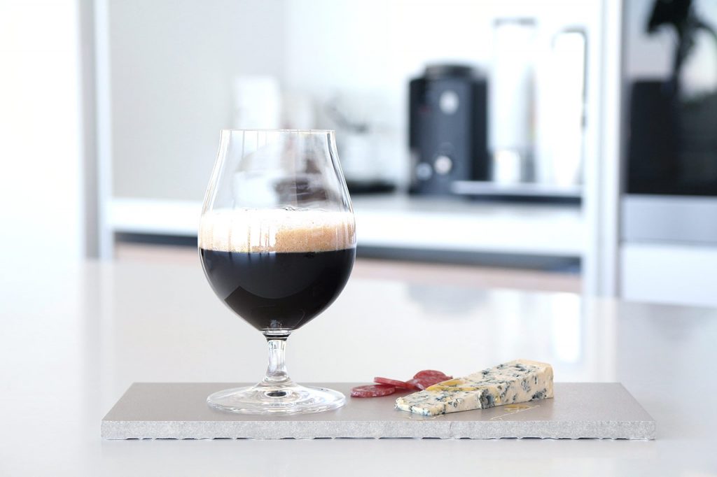 Bokkøl er et mørkt sterkt og maltrikt øl | Ølakademiet AS