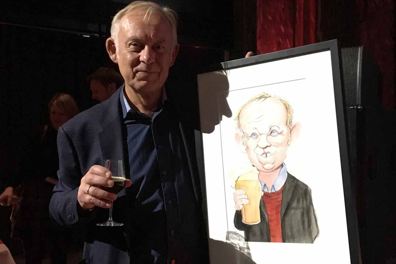 Petter Nome med diplom