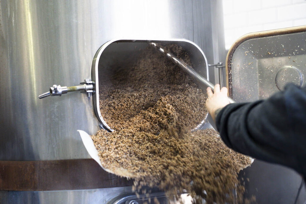 olsmakingmedhaandsverksbryggerier | Ølakademiet AS