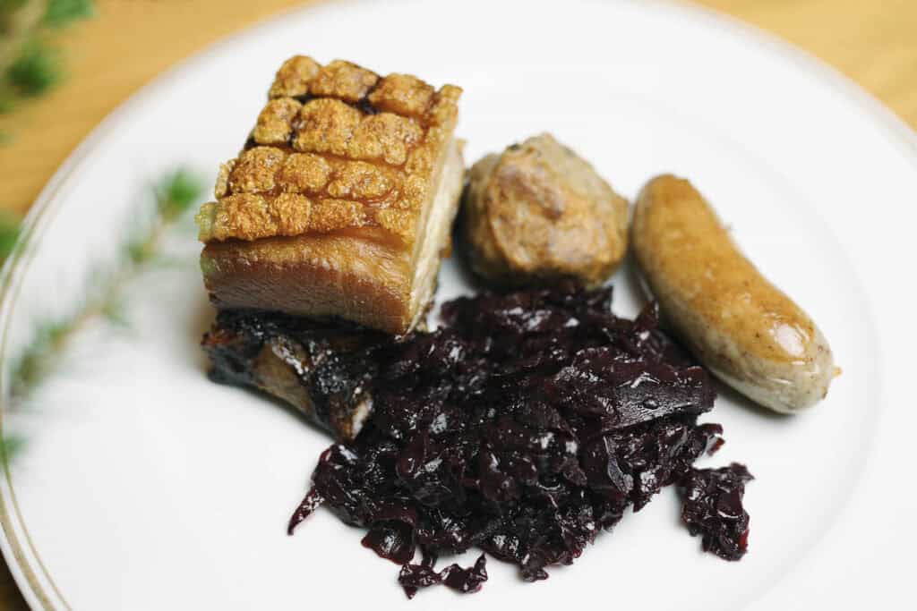 oppskriftribbeoel | Ølakademiet AS Ribbe dampet i øl på tallerken