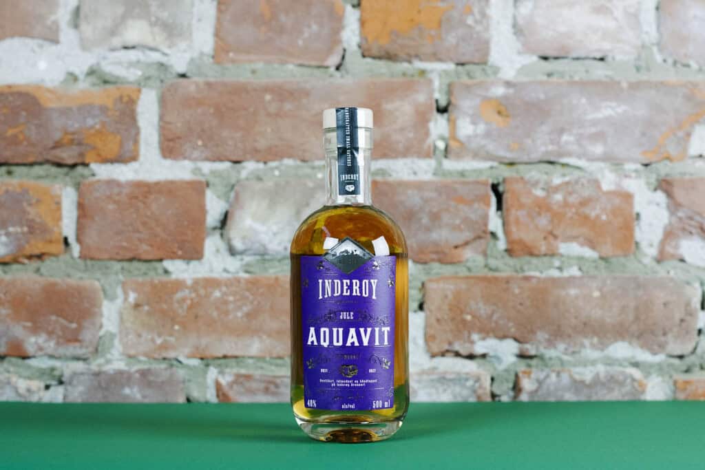 Inderoeyjuleaquavitjuleakevitt2022 | Ølakademiet AS Inderøy Brenneri Juleaquavit 2022