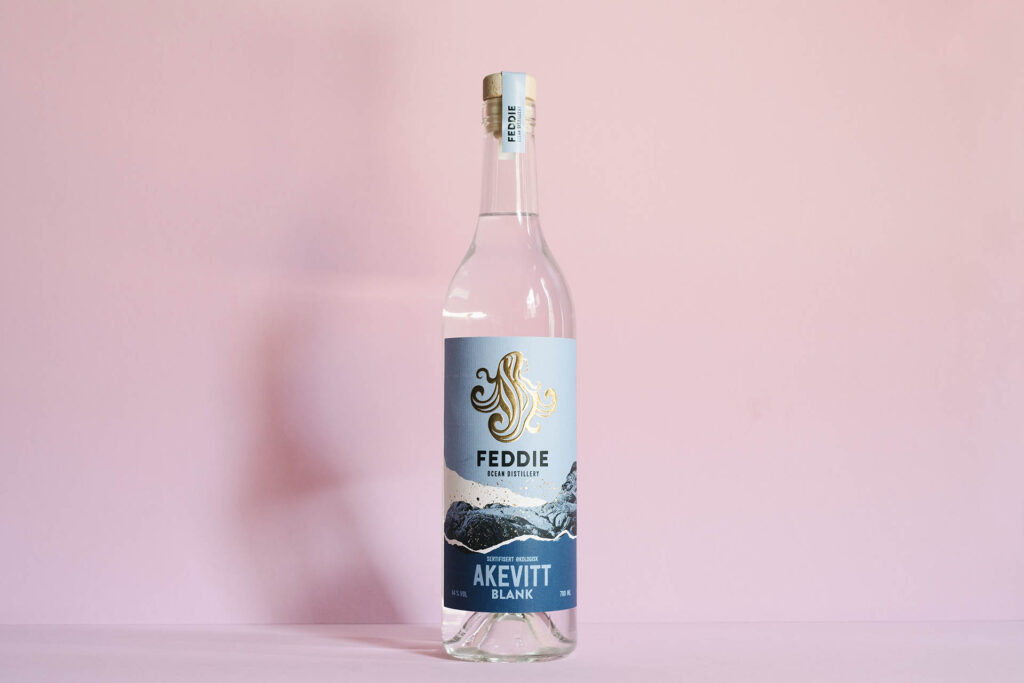 Oelakademietsommerakevitttest2023feddieakevittblank | Ølakademiet AS