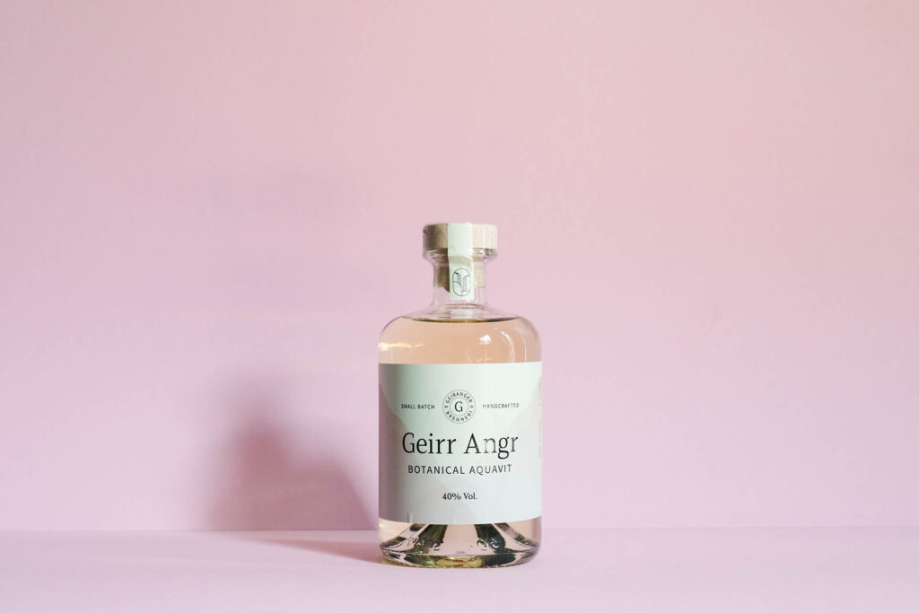 Oelakademietsommerakevitttest2023geirrangrbotanical | Ølakademiet AS