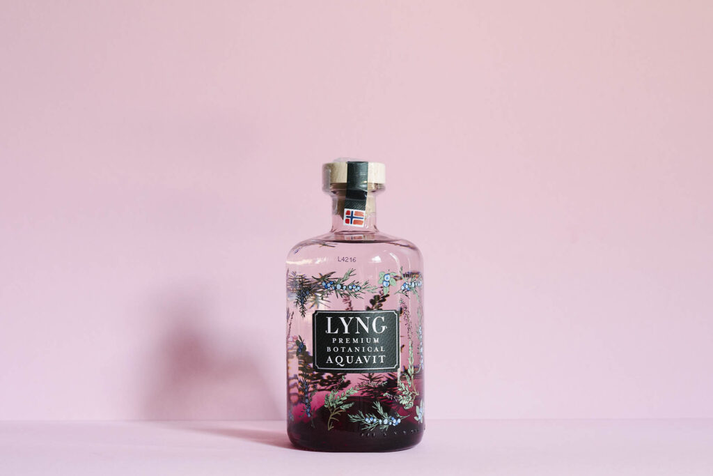 Oelakademietsommerakevitttest2023lyngaquavitbotanical | Ølakademiet AS