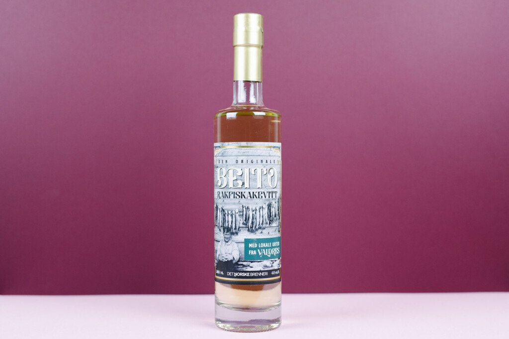akevittjul2023beitorakfiskakevitt | Ølakademiet AS Beito Rakfiskakevitt Test av norsk juleakevitt 2023