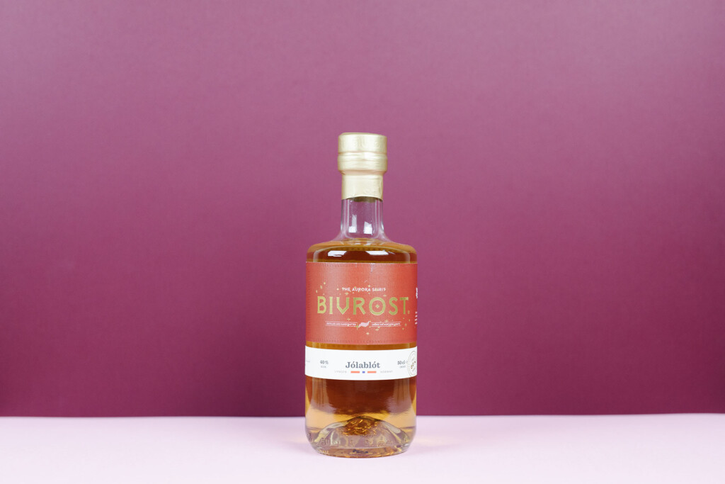 akevittjul2023bivrostjolablot | Ølakademiet AS Bivrost Jólablót Test av norsk juleakevitt 2023