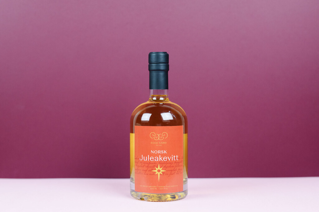 akevittjul2023eggegaardnorskjuleakevitt | Ølakademiet AS Egge Gård Norsk Juleakevitt Test av norsk juleakevitt 2023