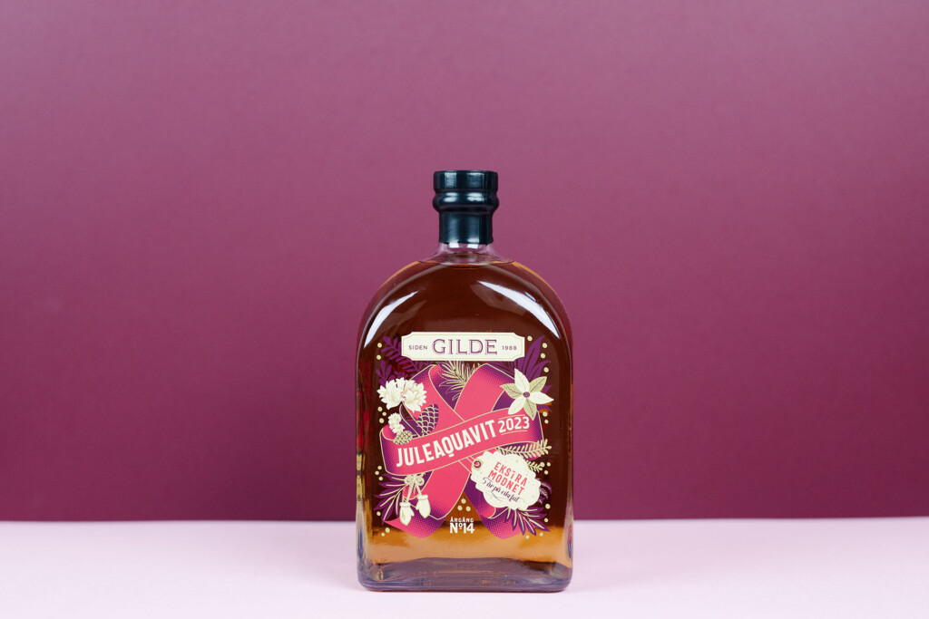 Gilde Ekstra Modnet Juleaquavit 2023   Test av norsk juleakevitt 2023 