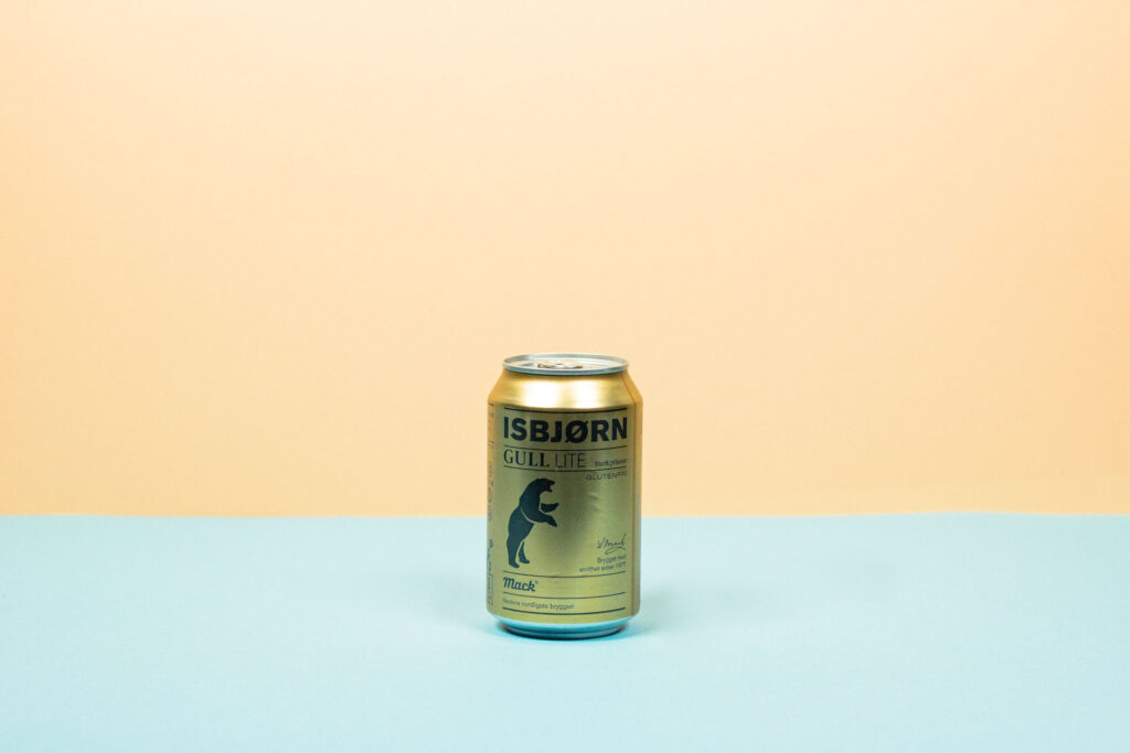 Test av norske Lite øl 2024 Macks Ølbryggeri   Isbjørn GULL LITE Sterk Pilsner Glutenfri