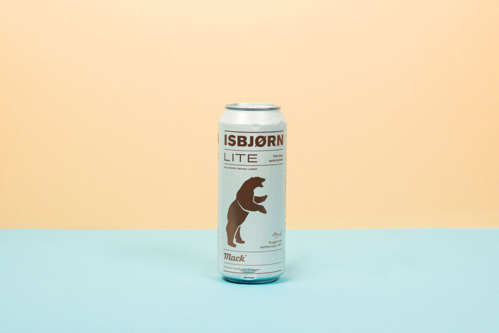 Test av norske Lite øl 2024 Mack Ølbryggeri   Isbjørn LITE Glutenfri Vienna Lager