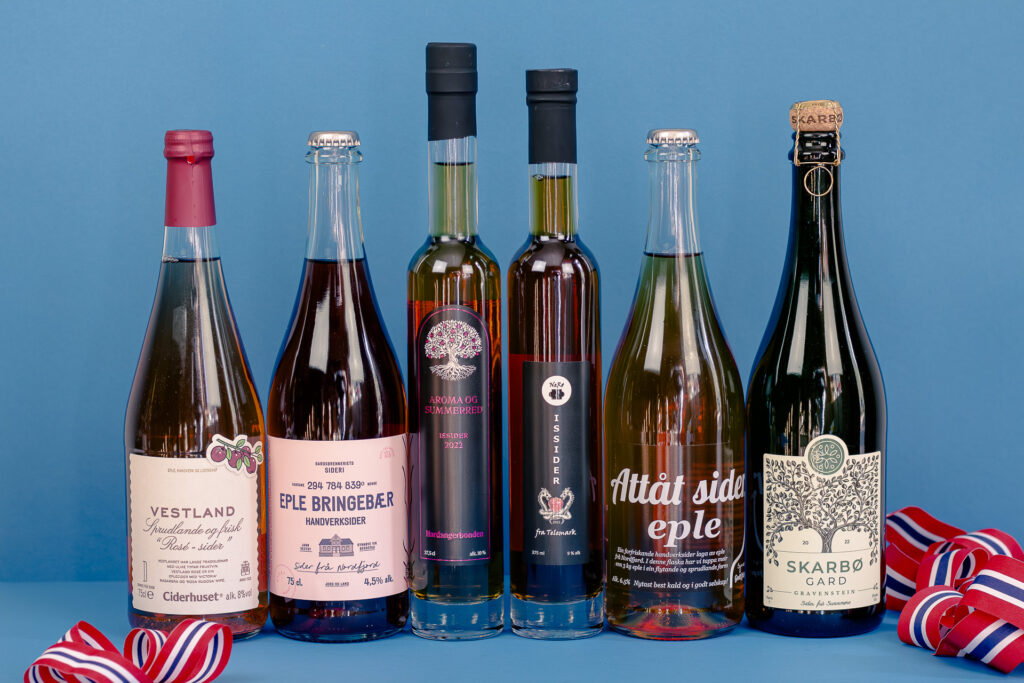 Norsk sider til kakebordet 17. mai