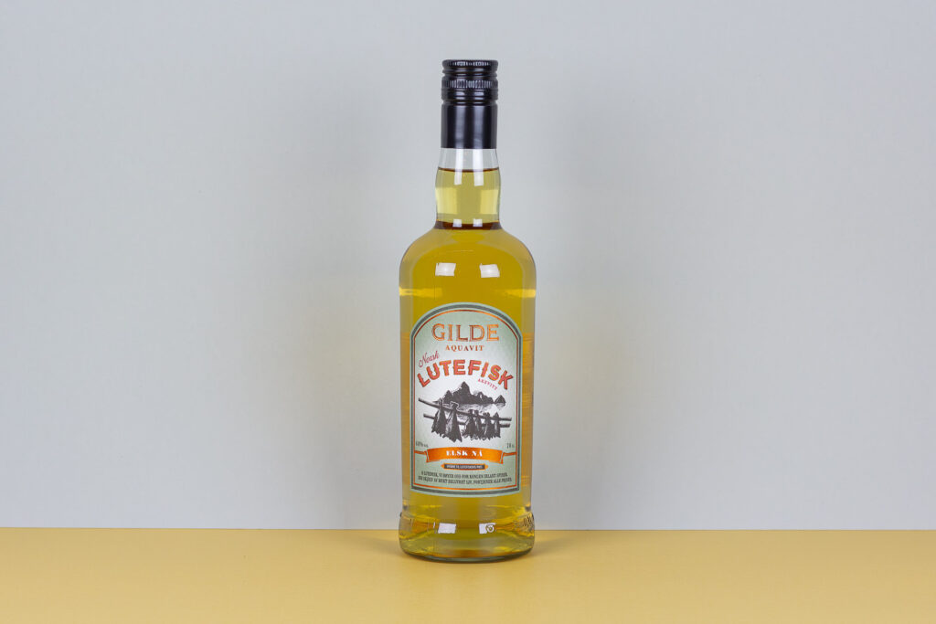 Test av norsk juleakevitt 2024 Gilde Norsk Lutefisk Akevitt