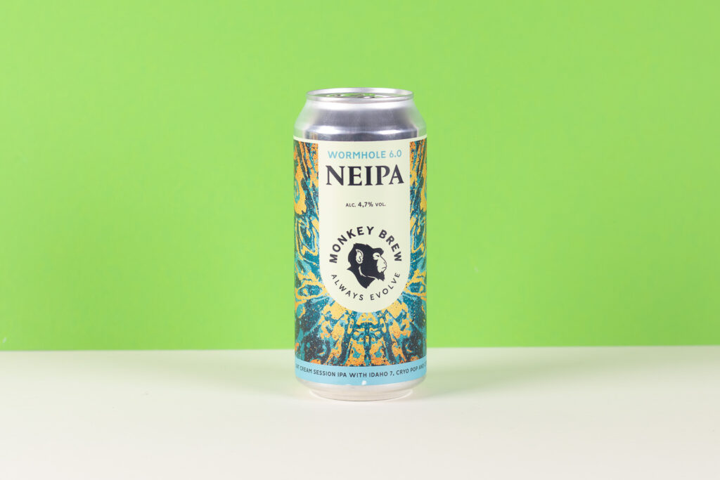 nyheter2025monkeybrewwormhole60oatcreamipa | Ølakademiet AS Øltest nyheter i butikk Monkeybrew Wormhole 60